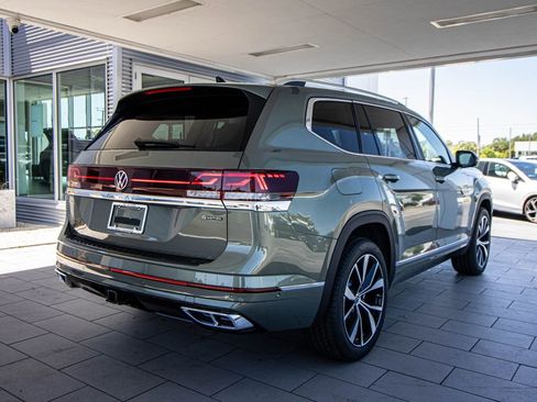 New 2026 Volkswagen Atlas SEL Premium R-Line AWD/4WD image 2