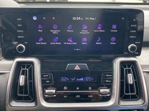 Used 2023 Kia Sorento S w/ Panoramic Sunroof Package FWD image 23