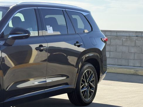 New 2026 Lexus TX 350 AWD image 9