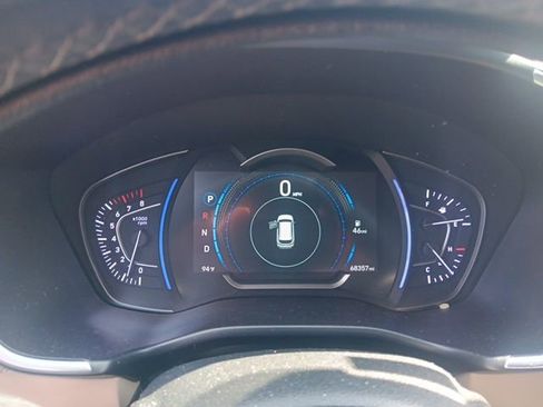 Used 2020 Hyundai Santa Fe SEL w/ Convenience Package FWD image 2