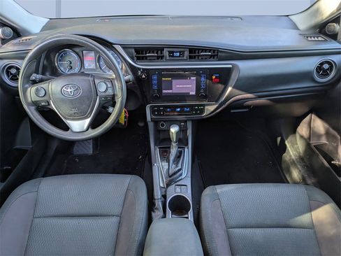 Used 2019 Toyota Corolla LE image 13