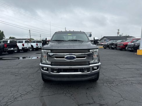 Used 2017 Ford F250 Lariat w/ Chrome Package AWD/4WD image 8