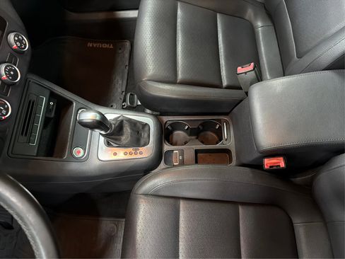 Used 2016 Volkswagen Tiguan SE image 36