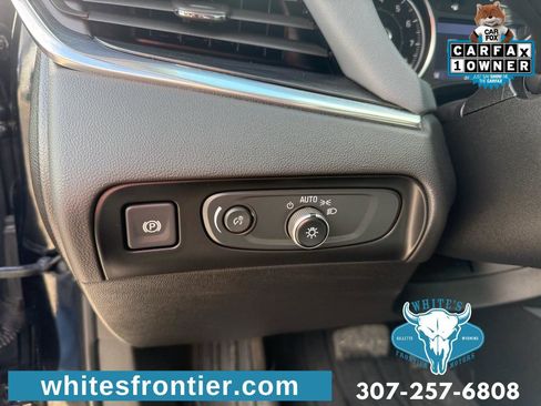 Used 2021 Buick Enclave Essence w/ Sun And Navigation Package AWD/4WD image 17