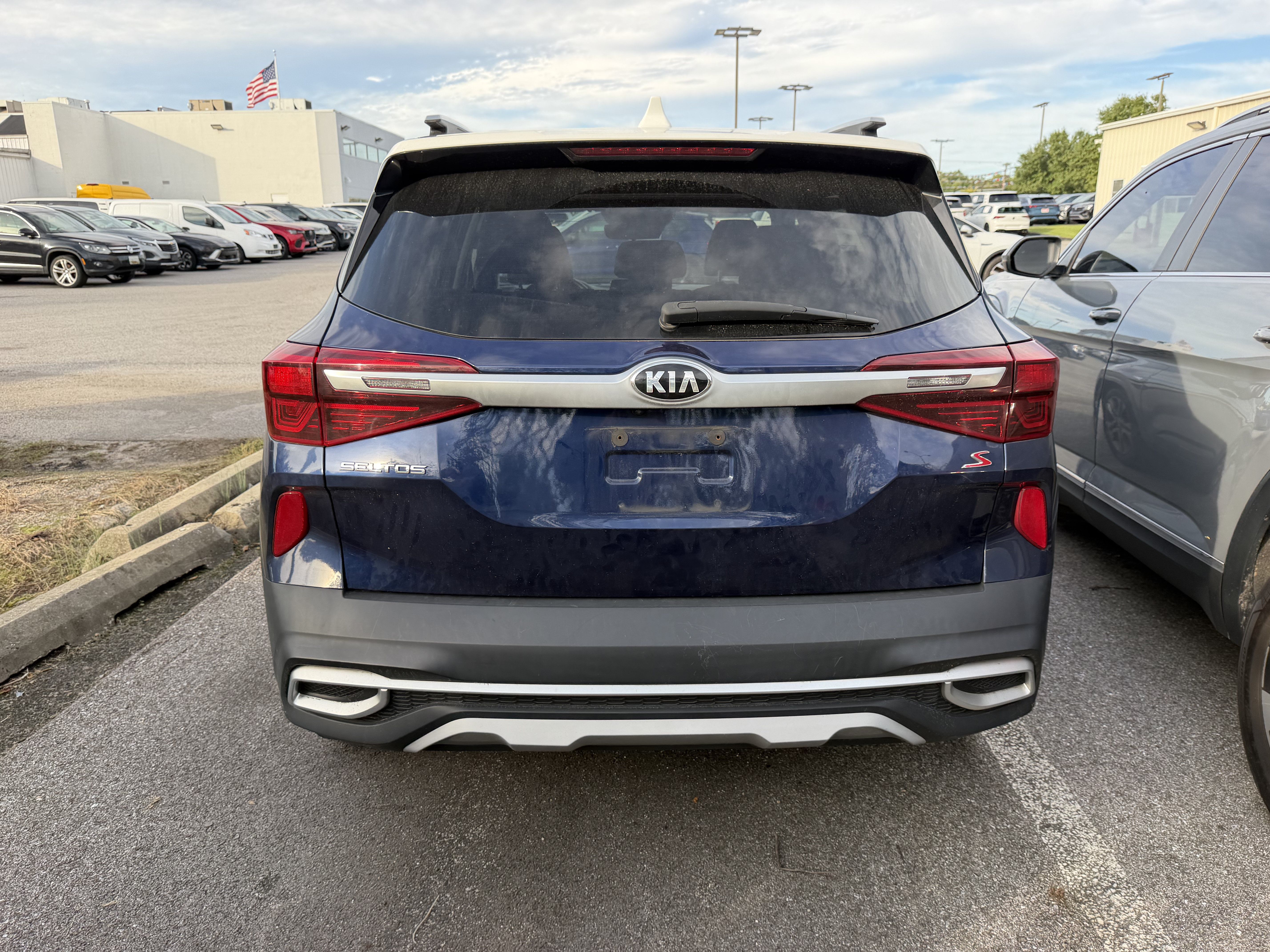 Used 2021 Kia Seltos S AWD/4WD image 8