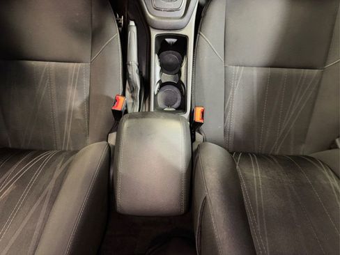 Used 2016 Ford Focus SE w/ Reverse Sensing Package image 24