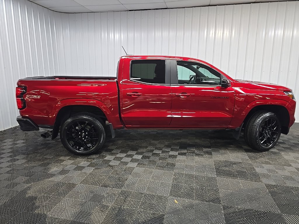 Used 2024 Chevrolet Colorado Z71 w/ LPO, Dark Essentials Package AWD/4WD image 2