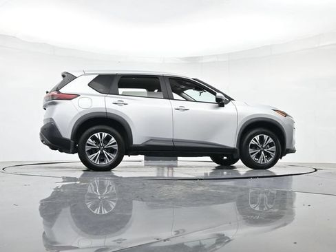 Used 2023 Nissan Rogue SV FWD image 33