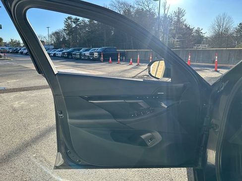 Used 2025 BMW 530i xDrive image 20