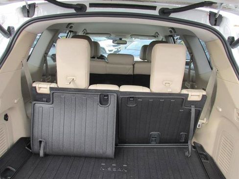 Used 2017 Nissan Pathfinder SL w/ SL Tech Package image 7