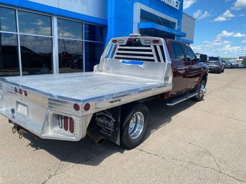 Used 2022 RAM 3500 Laramie AWD/4WD image 3