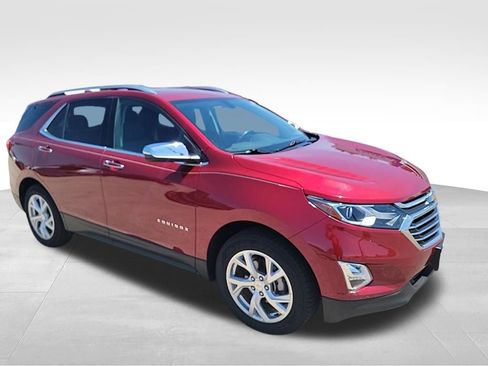 Used 2018 Chevrolet Equinox Premier FWD image 3