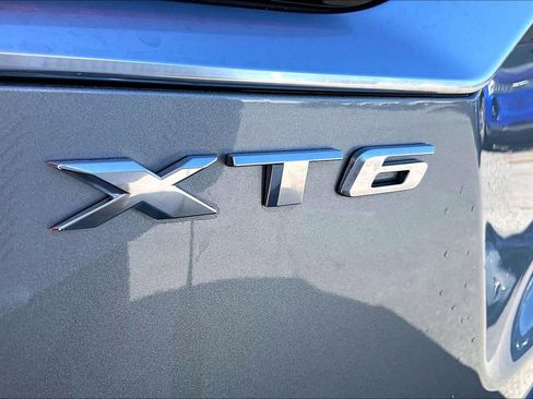 Used 2025 Cadillac XT6 Premium Luxury image 43