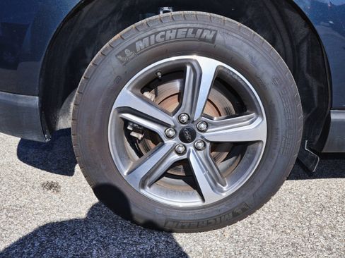 Used 2024 Ford Edge SEL w/ Convenience Package image 29