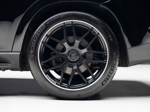 Used 2025 Mercedes-Benz GLE 53 AMG 4MATIC Coupe w/ AMG Night Package image 23