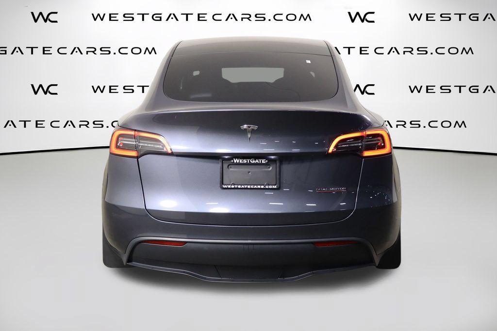 Used 2023 Tesla Model Y Long Range AWD/4WD image 4