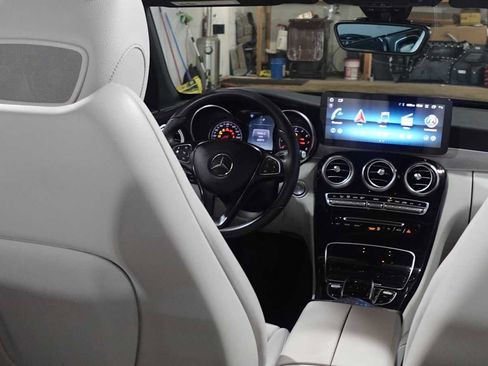 Used 2017 Mercedes-Benz C 300 Cabriolet image 78