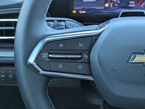 New 2025 Chevrolet Traverse LT w/ Enhanced Driving Package image 16