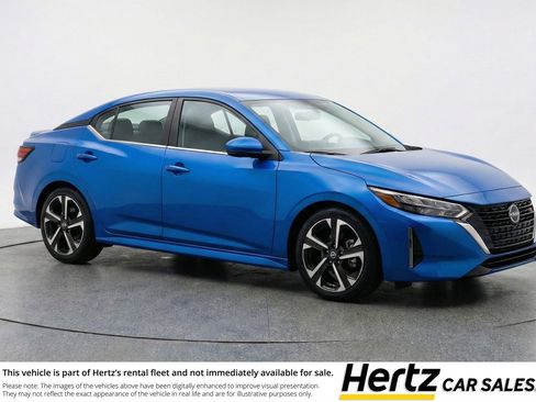 Used 2025 Nissan Sentra SV image 1