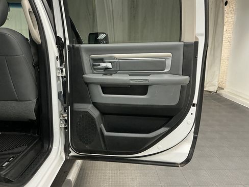 Used 2015 RAM 2500 SLT AWD/4WD image 28