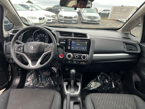 Used 2018 Honda Fit EX image 18