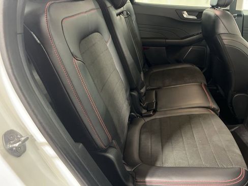 Used 2022 Ford Escape SEL w/ SEL Stealth AWD Package image 19