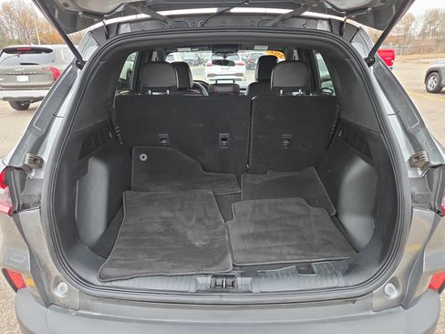 Used 2025 Ford Escape ST-Line image 9