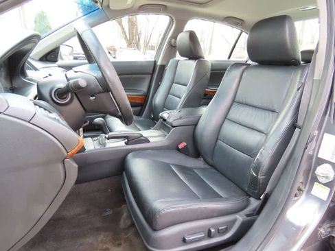 Used 2011 Honda Accord EX-L image 12