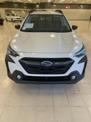 Used 2023 Subaru Outback Premium AWD/4WD image 2