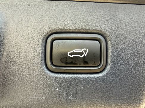 Used 2023 Hyundai Palisade Limited AWD/4WD image 39