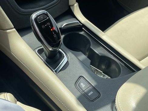 Used 2019 Cadillac XT5 Premium Luxury w/ Driver Assist Package FWD image 36