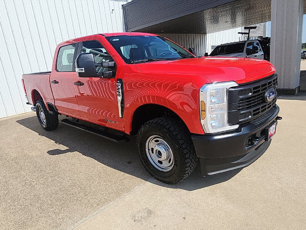 Used 2026 Ford F250 XL w/ XL Off-Road Package AWD/4WD image 2