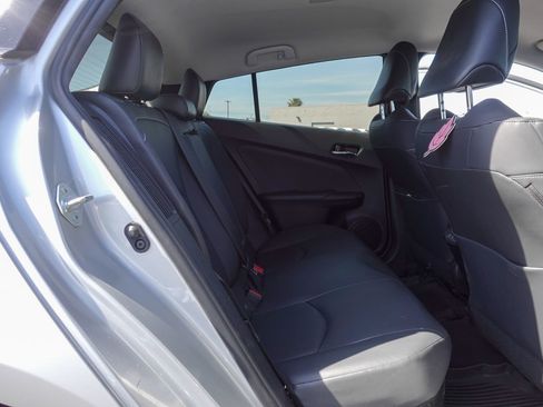 Used 2022 Toyota Prius Prime XLE FWD image 14
