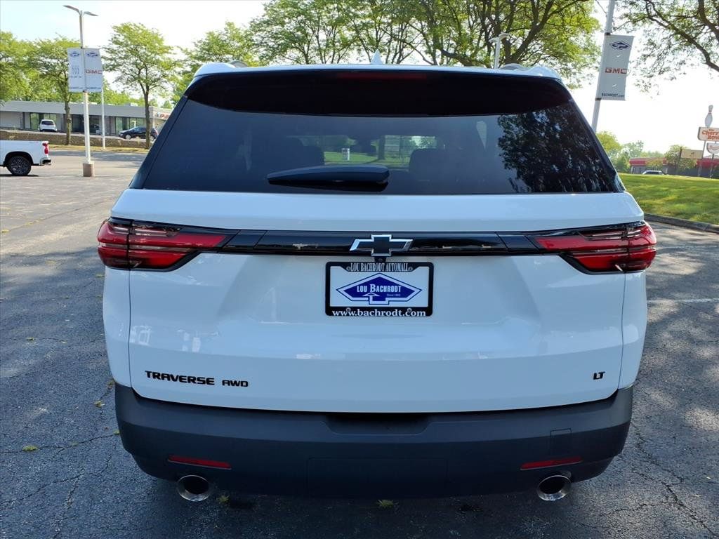 Used 2023 Chevrolet Traverse LT w/ Midnight/Sport Edition AWD/4WD image 6