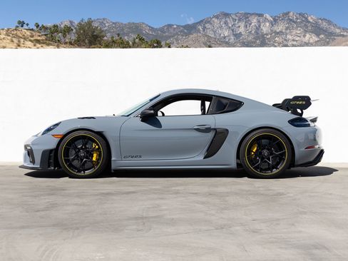 Certified 2025 Porsche 718 Cayman GT4 RS RWD image 2