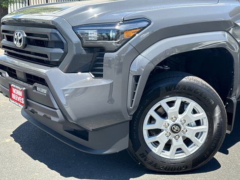 New 2026 Toyota Tacoma SR5 AWD/4WD image 3