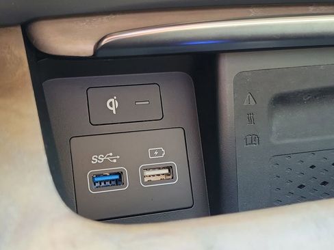 Used 2021 Genesis GV80 2.5T w/ Advanced Package 03 image 37