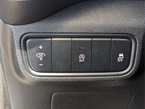 Used 2020 Kia Soul LX FWD image 20