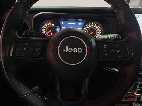 Used 2024 Jeep Gladiator Mojave w/ Convenience Group AWD/4WD image 25