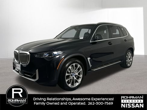 Used 2024 BMW X5 xDrive50e image 1
