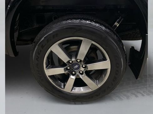 Used 2016 Ford F150 XLT w/ Equipment Group 301A Mid AWD/4WD image 17
