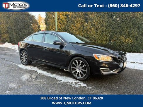 Used 2016 Volvo S60 T5 Premier image 4
