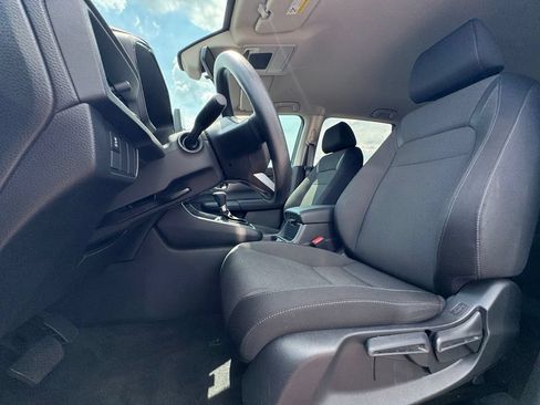 Used 2025 Honda CR-V LX image 17