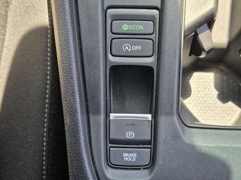 Used 2025 Honda Accord SE image 17