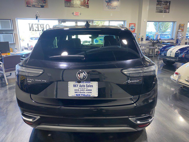 Used 2023 Buick Envision Avenir AWD/4WD image 5