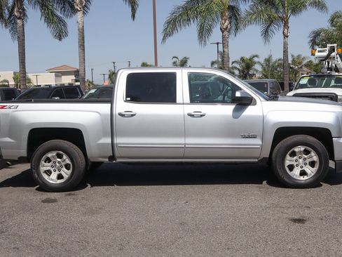 Used 2018 Chevrolet Silverado 1500 LT w/ Texas Edition image 10