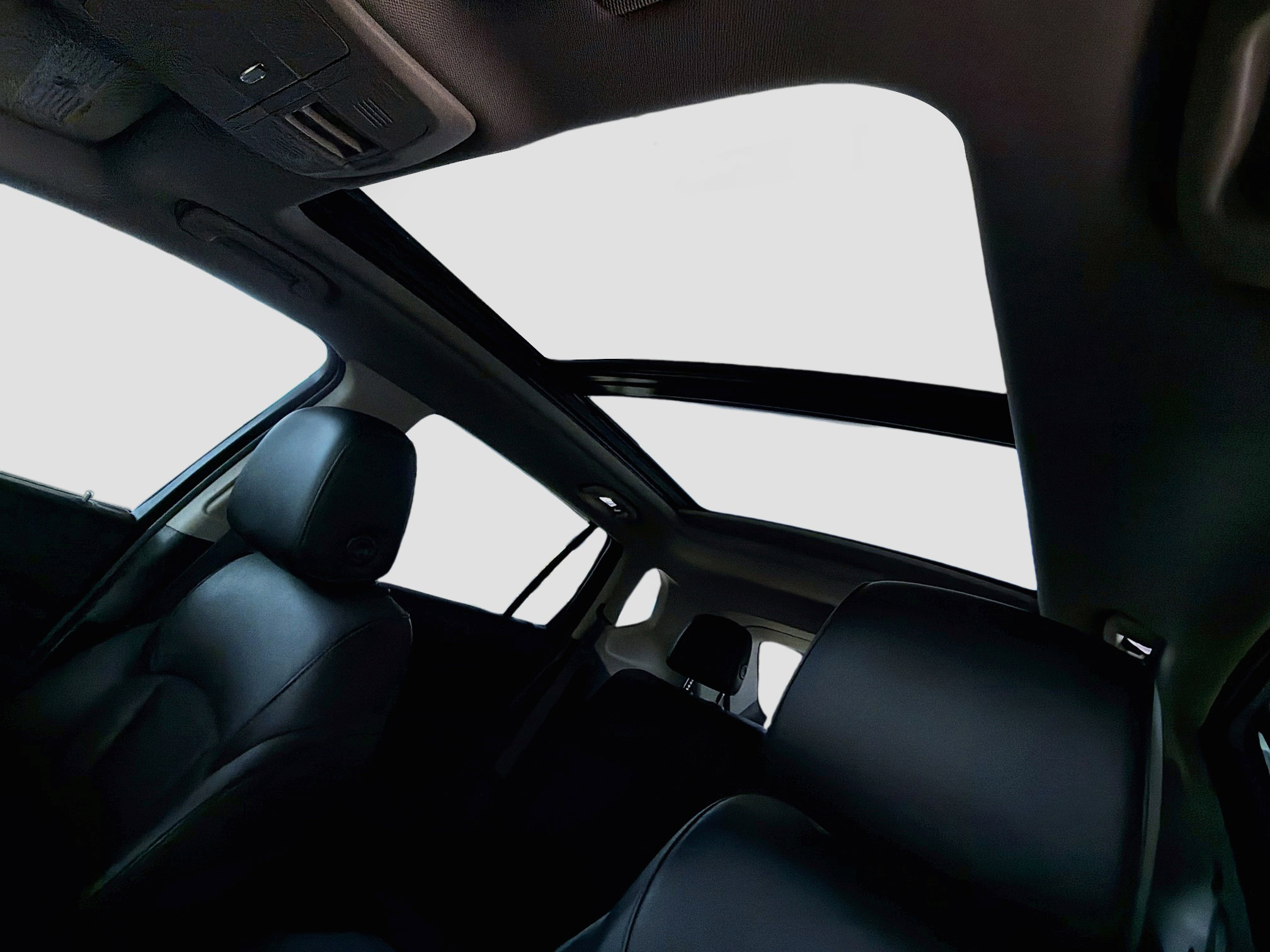Used 2019 Buick Envision Essence AWD/4WD image 25