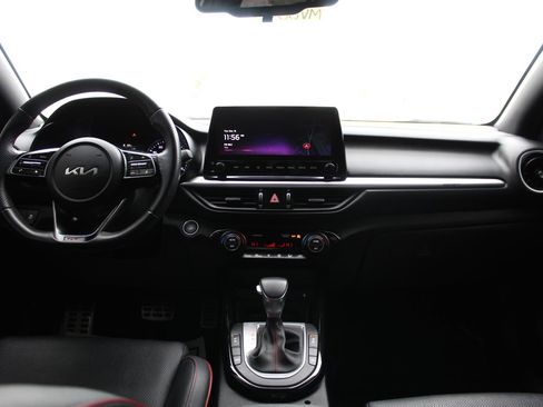 Used 2023 Kia Forte GT w/ GT2 Package image 10