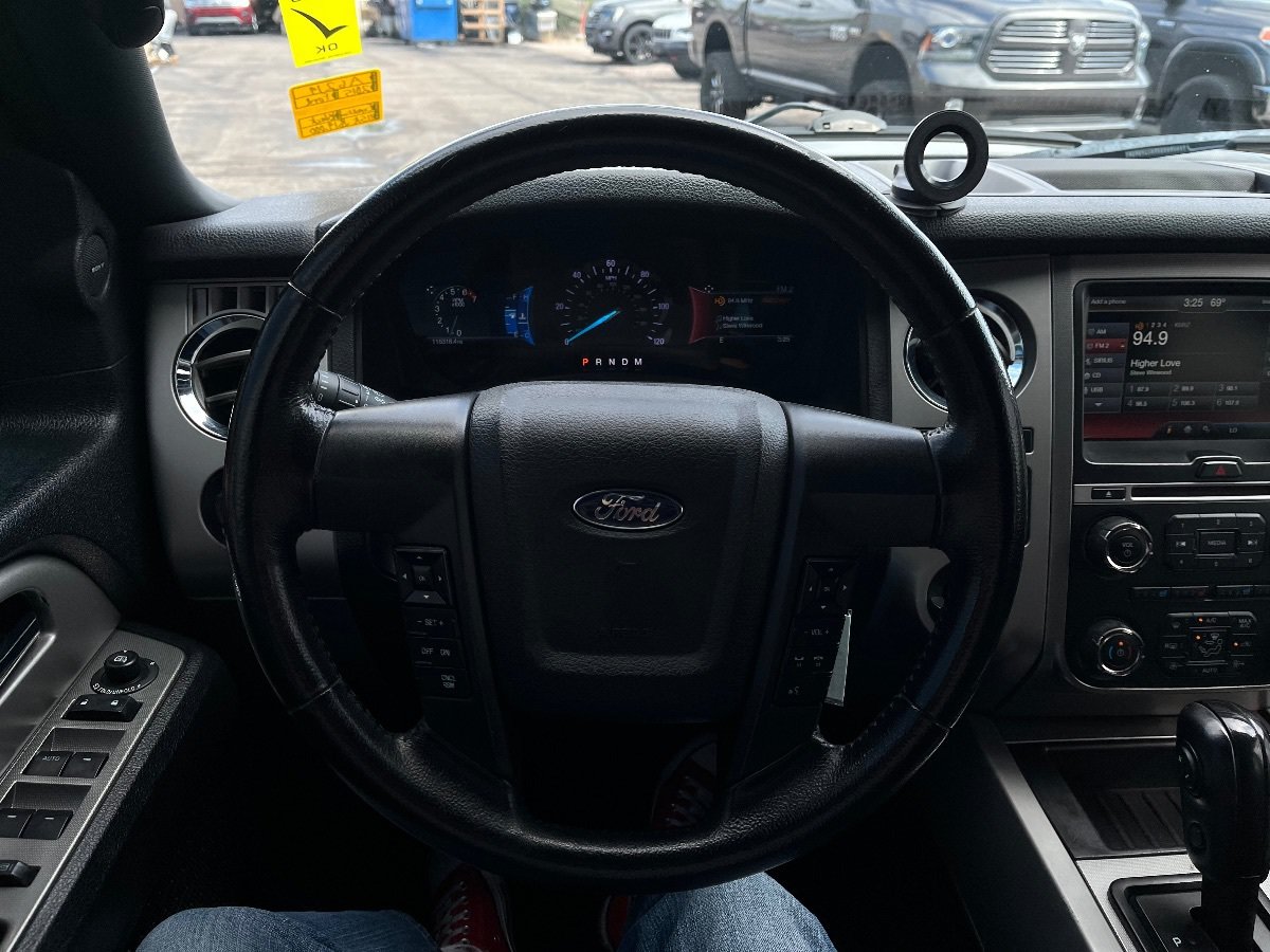 Used 2015 Ford Expedition EL XLT w/ Equipment Group 202A RWD image 18