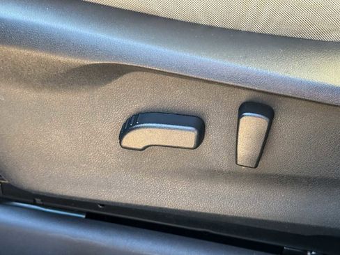 Certified 2022 Subaru Ascent Premium w/ Convenience Package image 15